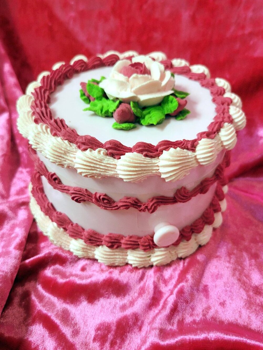 Vintage Cake Jewelry Box